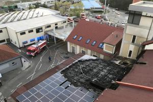 Požár v říčanském obchodním centru. Škoda skoro za patnáct milionů
