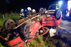 Poslední neděle řidiče. Nehodu dvou osobáků u Dolního Bolíkova nepřežil