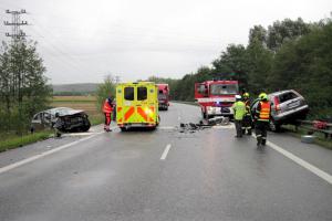 Po kolizi dvou vozidel u obce Veletiny skončili v nemocnici dva zranění