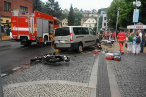 Motorkáři umírají i v babím létě. U Přísečné zemřel při nehodě další (VIDEO)