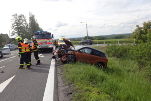 Hasiči na Opavsku zasahovali u nehody čtyř aut s pěti zraněnými