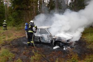 Houbař se těšil na masivního hřiba, netěšil se z požáru svého auta