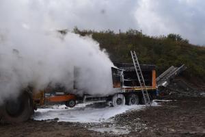 Požár zdrtil drtič odpadu. Škoda za 15 milionů korun Požár zdrtil drtič odpadu. Škoda za 15 milionů korun