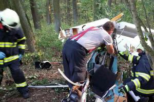 U obce Dub na Prachaticku se zřítil ultralight, pilot nepřežil