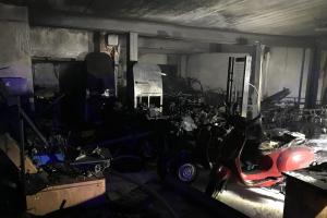 Hořela dílna a prodejna motocyklů, oheň napáchal škodu za miliony (VIDEO) Hořela dílna a prodejna motocyklů, oheň napáchal škodu za miliony (VIDEO)