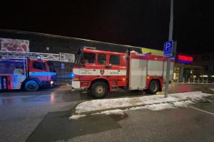 Požár na toaletách v obchodním domě v Jaroměři