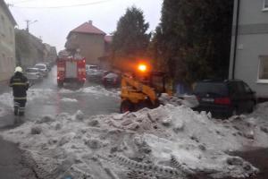 Přívalové deště s krupobitím zčtyřnásobily počet výjezdů