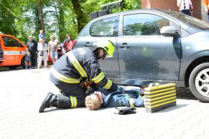 Lidí jak mravenců. Kolínský Den záchranářů navštívily početné davy Lidí jak mravenců. Kolínský Den záchranářů navštívily početné davy