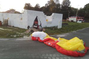 Karlovarské ohlédnutí v čase: Paraglidista havaroval v Hájku