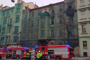 V Praze v Ječné ulici hořel vybydlený objekt V Praze v Ječné ulici hořel vybydlený objekt