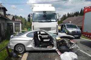 Dvě osoby vyprošťovali jihočeští hasiči u nehody v Korkusově Huti