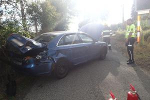 Na přejezdu v Nejdku se srazilo osobní auto s vlakem. Jeden zraněný. Na přejezdu v Nejdku se srazilo osobní auto s vlakem. Jeden zraněný.