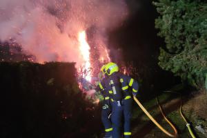 Hasiči v průběhu Silvestra likvidovali na pět desítek požárů