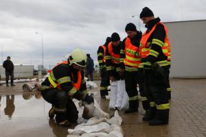 Jarní tání na Olomoucku opět prověřovalo hasiče i vodní koryta (VIDEO)