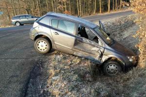 Při střetu nákladního auta s osobním vozem bylo zraněno dítě
