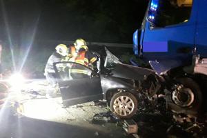 Jeden mrtvý, dva těžce zranění. Tragická nehoda u Lipiny