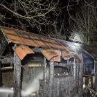 Hasiči v Rožnově p.Radhoštěm zlikvidovali požár chatky během 40 minut