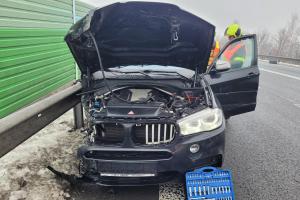 Při dopravní nehodě na silnici I/68 došlo ke zranění tří osob