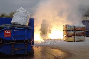 Požár hořčíkového odpadu