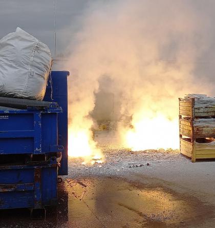 Požár hořčíkového odpadu