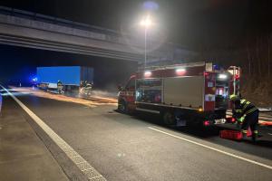 Nehoda nákladního auta na D1 uzavřela dálnici