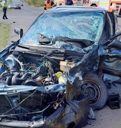 Tragická dopravní nehoda tří osobních vozidel v Mostě