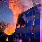 V Pardubicích zasahovalo 12 jednotek u požáru skladovací haly V Pardubicích zasahovalo 12 jednotek u požáru skladovací haly