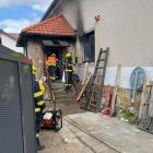 Hasiči zlikvidovali požár v rodinném domě v Novém Bydžově