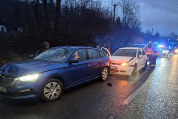 Dopravní nehoda tří osobních vozidel ve Vsetíně – Nepřejově