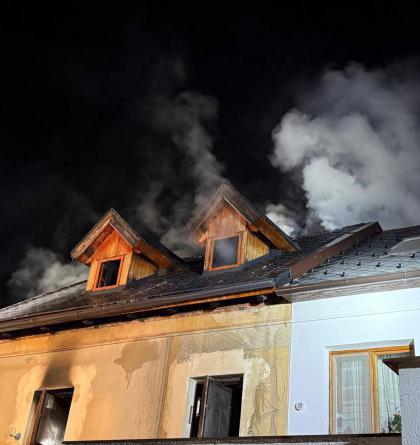 Požár rodinného domu v obci Velké Petrovice
