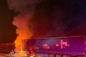 Na D5 u Rudné hořel kamion