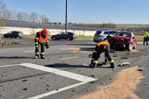 Hasiči ve Zlínském kraji zasahovali u dvou nehod
