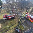 Hasiči zasahovali u požáru nádražní budovy Hasiči zasahovali u požáru nádražní budovy