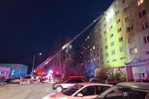 Hasiči v Olomouci likvidovali požár v paneláku